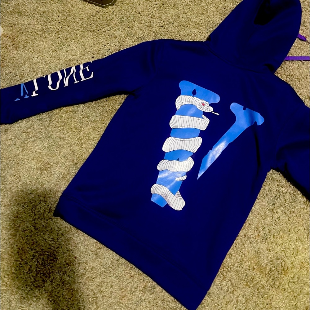 women’s and men’s vlone hoodie